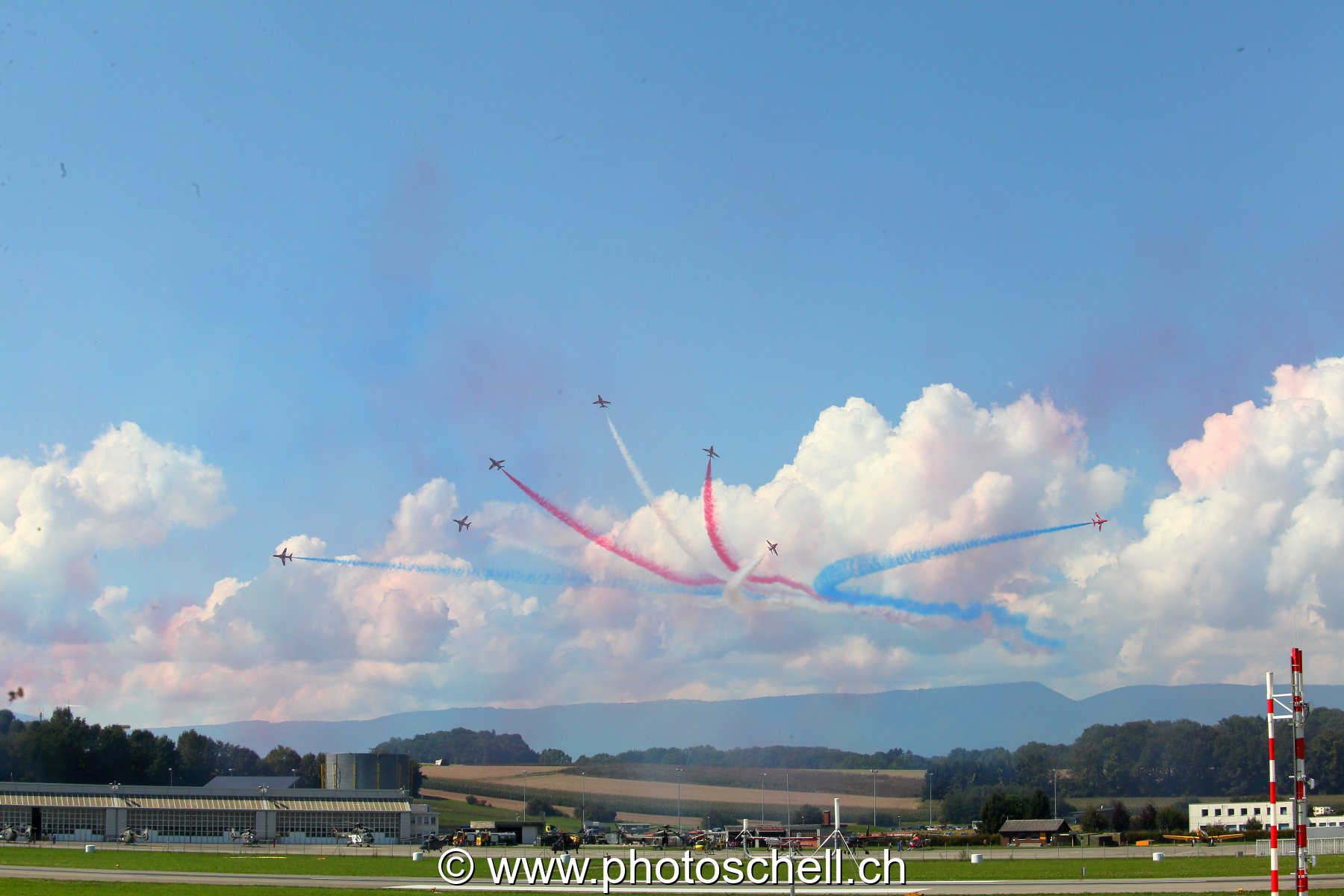 Air 14 : Red Arrows - éclatement