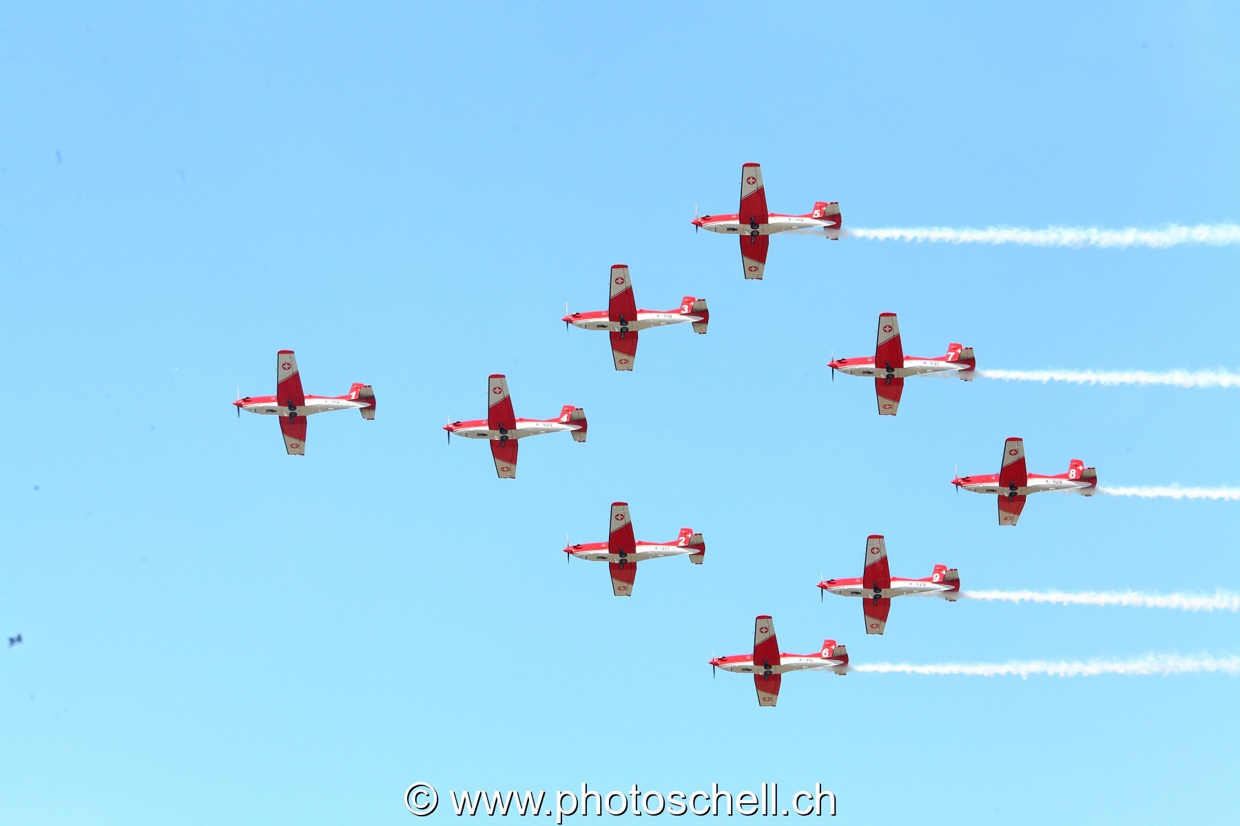 Air 14 : Patrouille Suisse en PC9