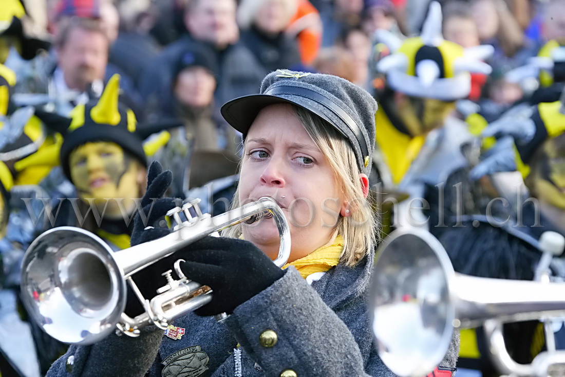 Militairette au clairon