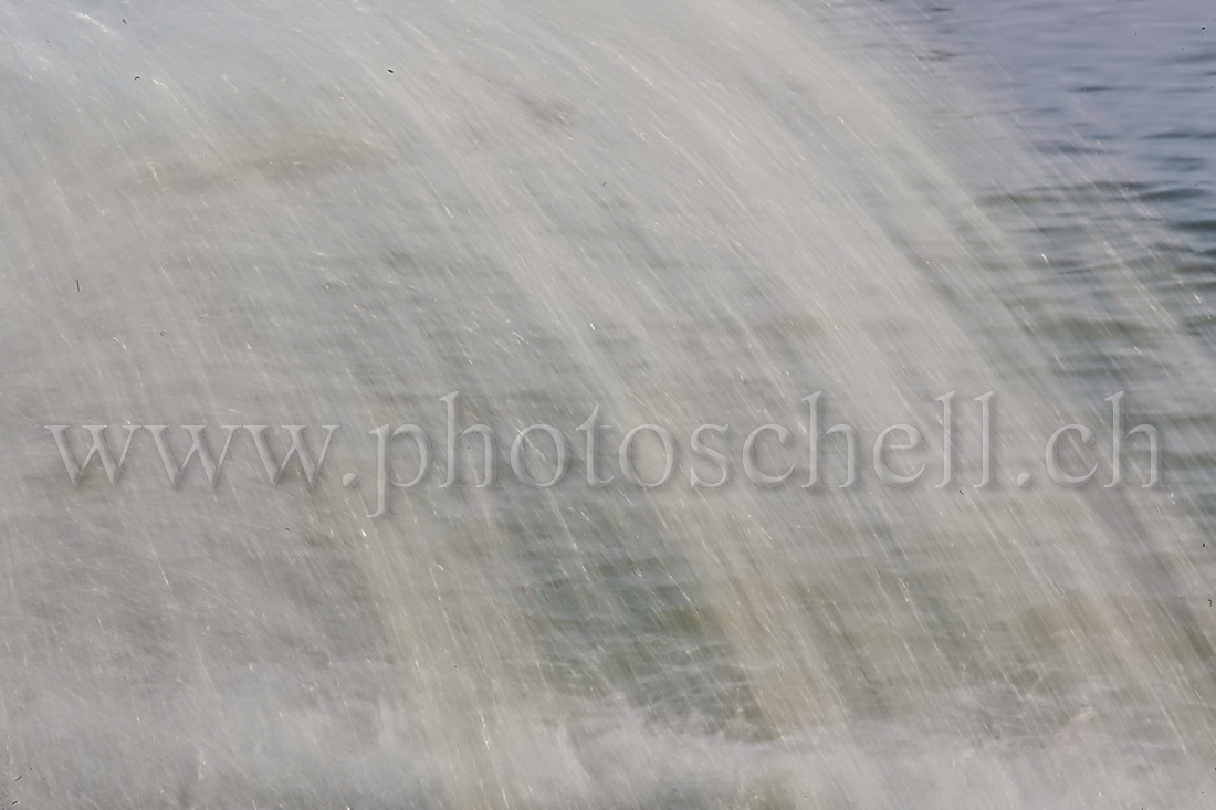 Détail d\'eau qui tombe