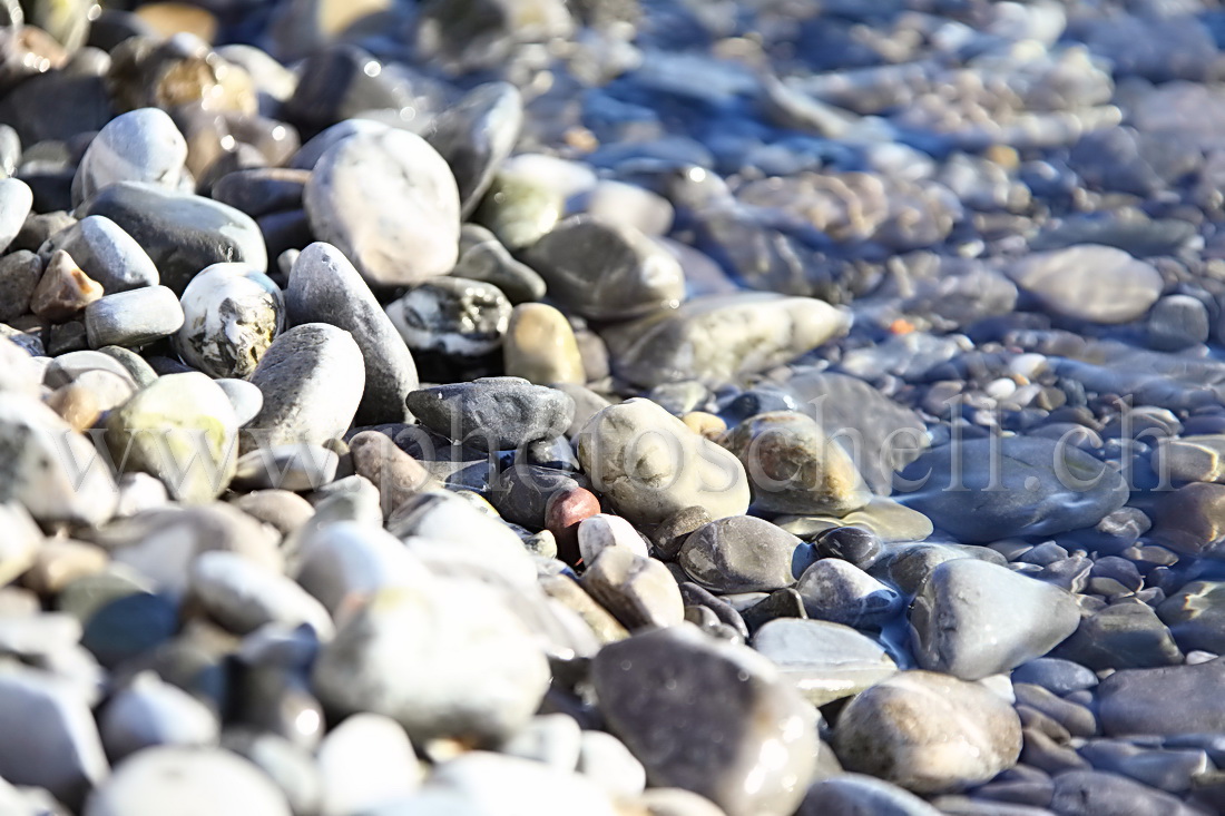 Cailloux dans l\'eau