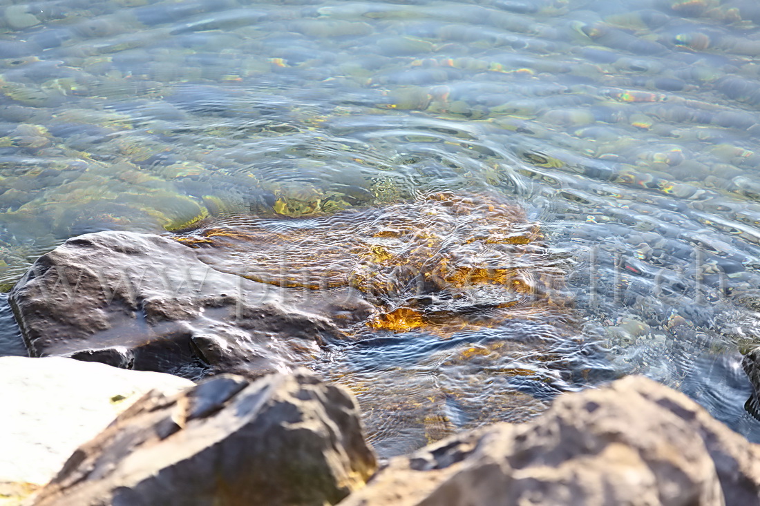 Cailloux dans l'eau