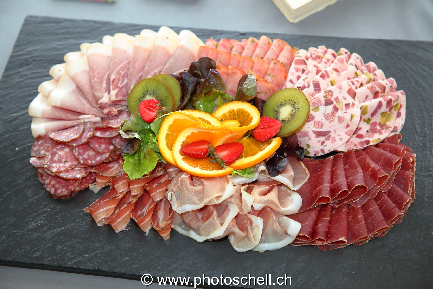 Plat de charcuterie pour l'apéro