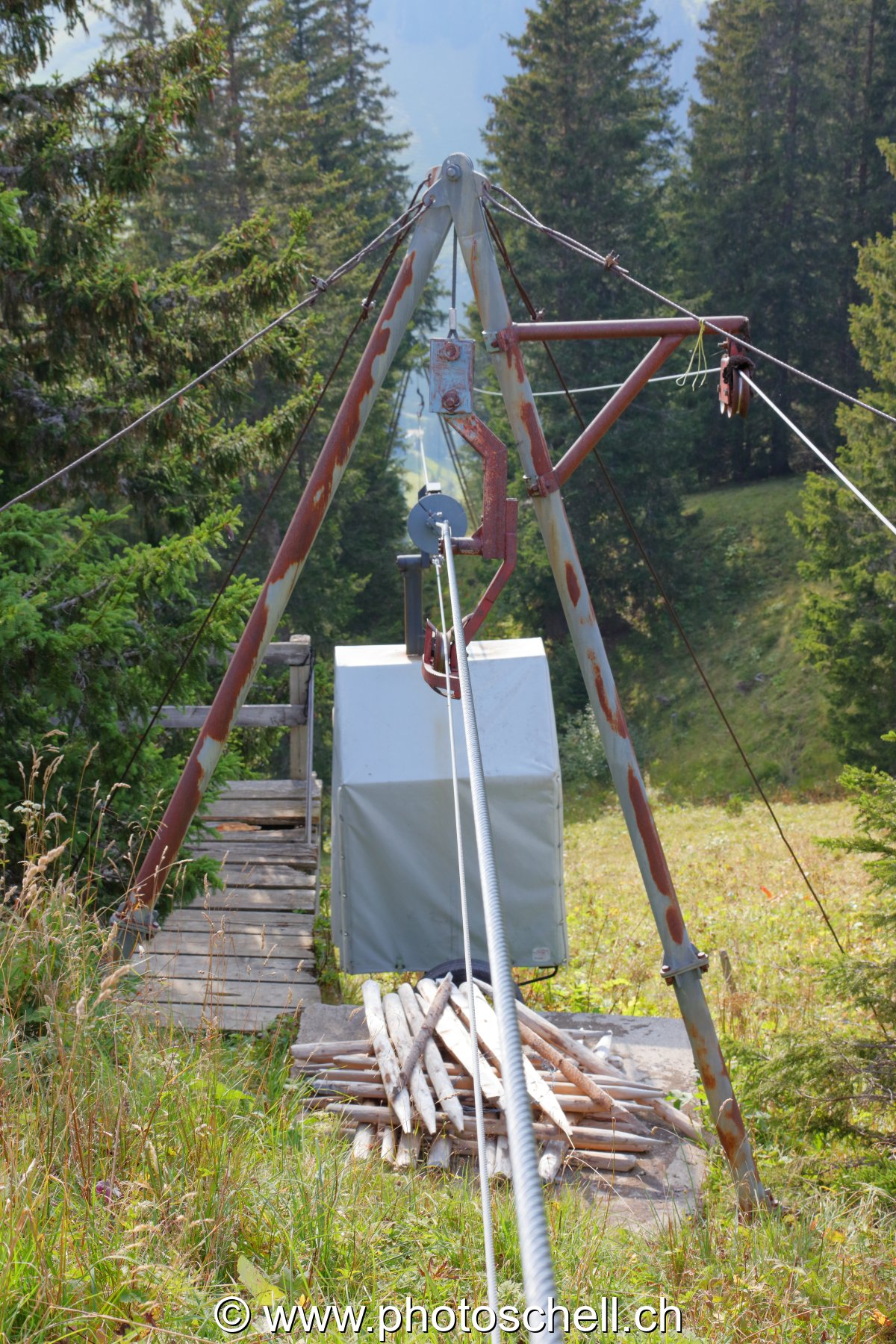Ancien téléphérique pour monter les victuailles au refuge des Gastlosen