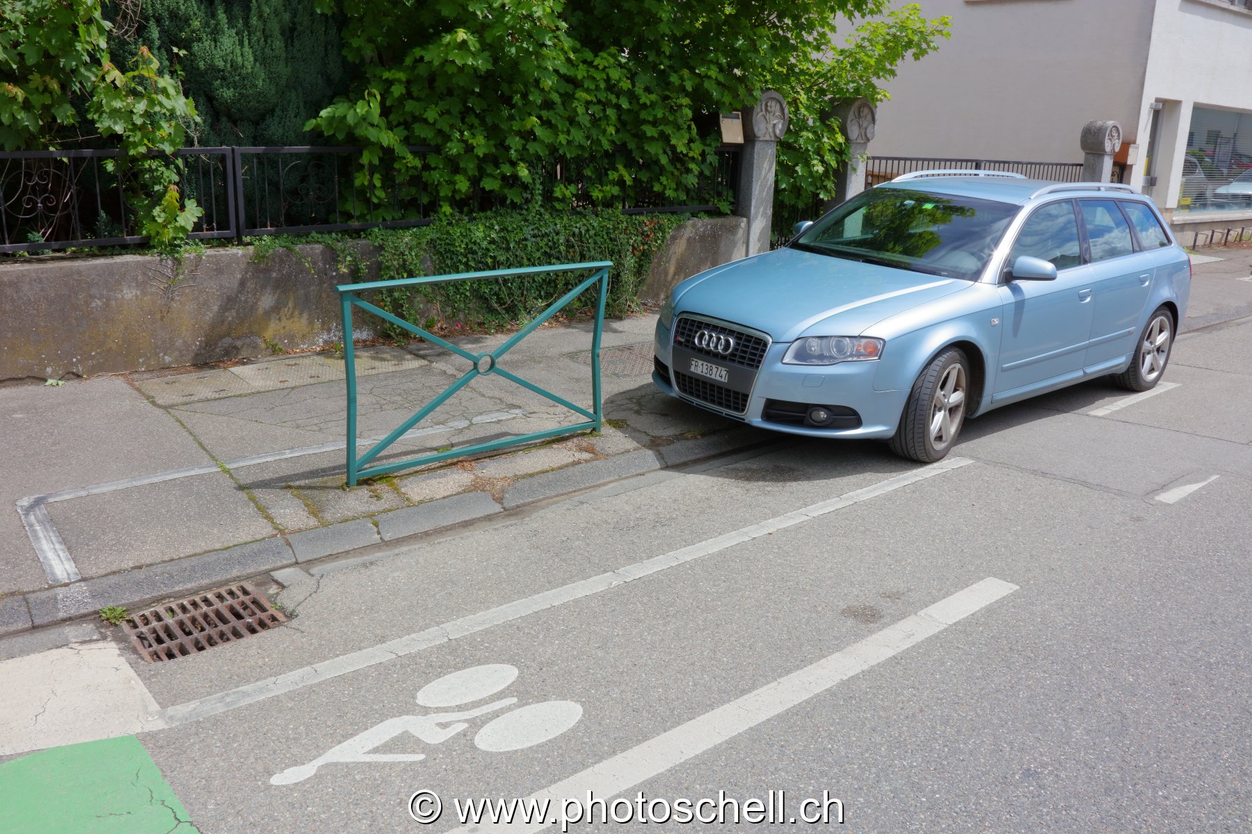 Comment accéder à la place de parc ???