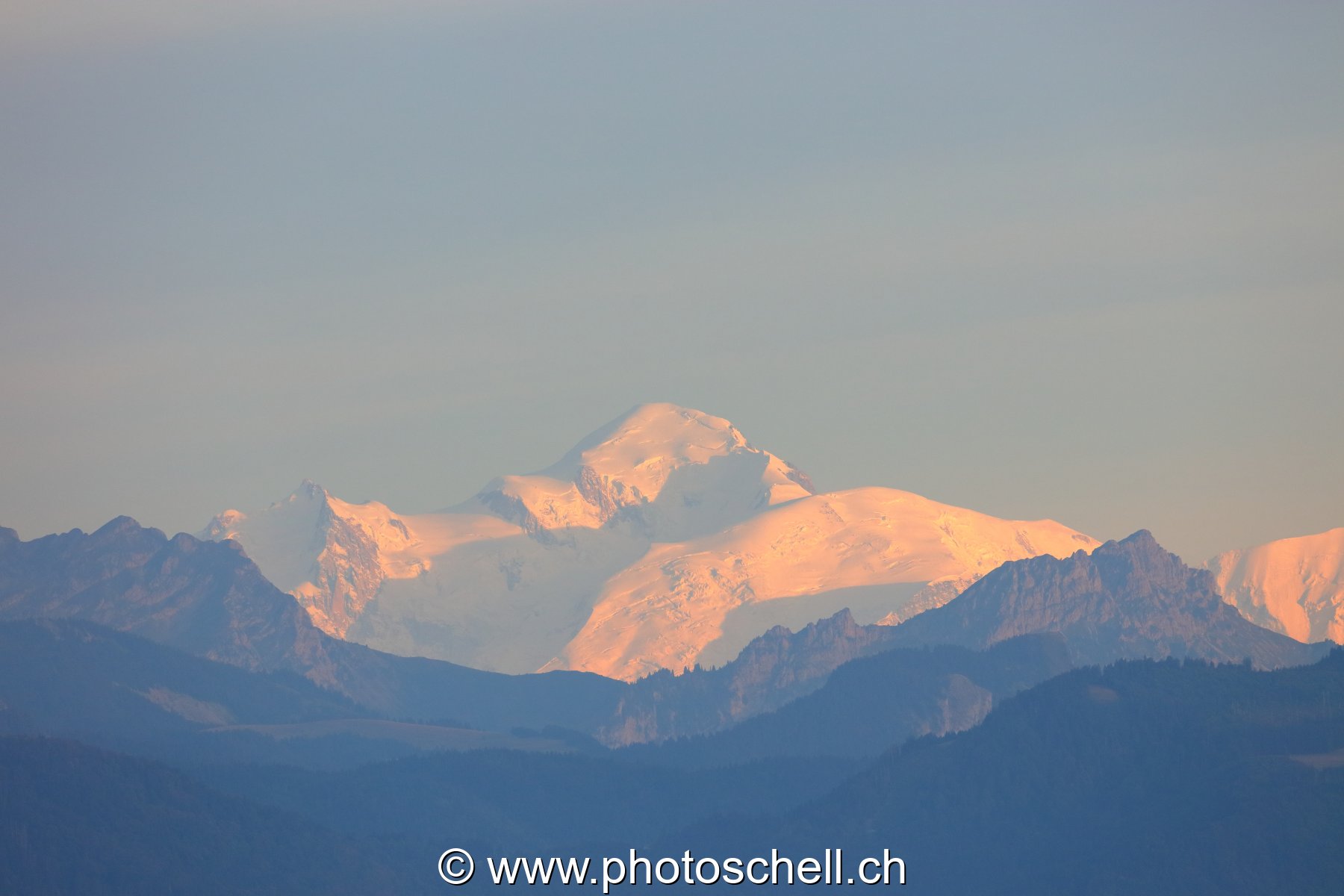 Coucher de soleil sur le Montblanc