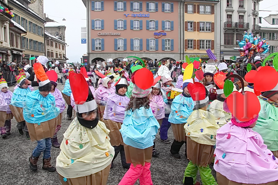 Enfants au carnaval de Bulle 2015