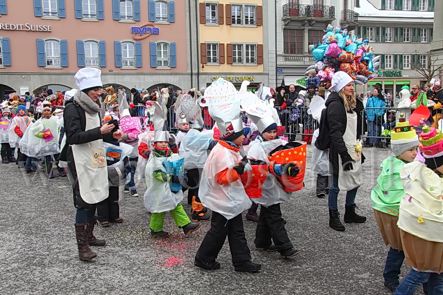 Enfants au carnaval de Bulle 2015