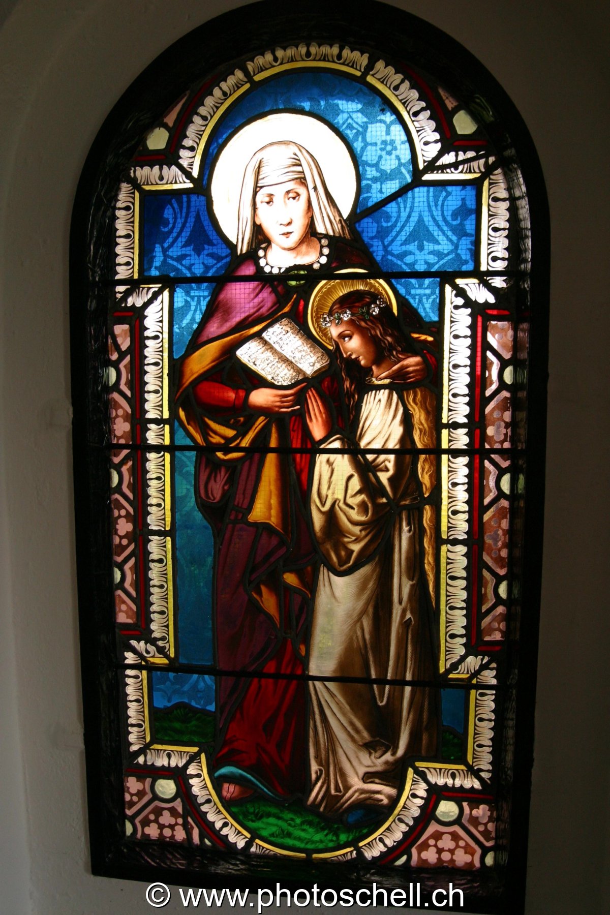Chapelle Saint-Anne - vitrail 2