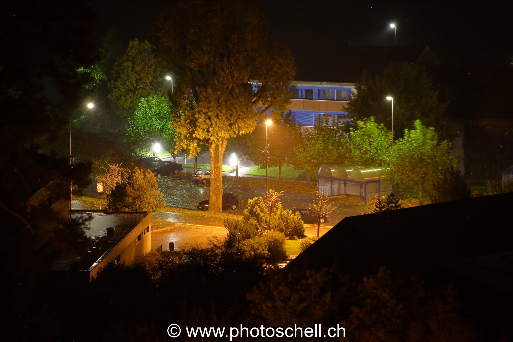 Couleurs de la nuit pendant la pluie