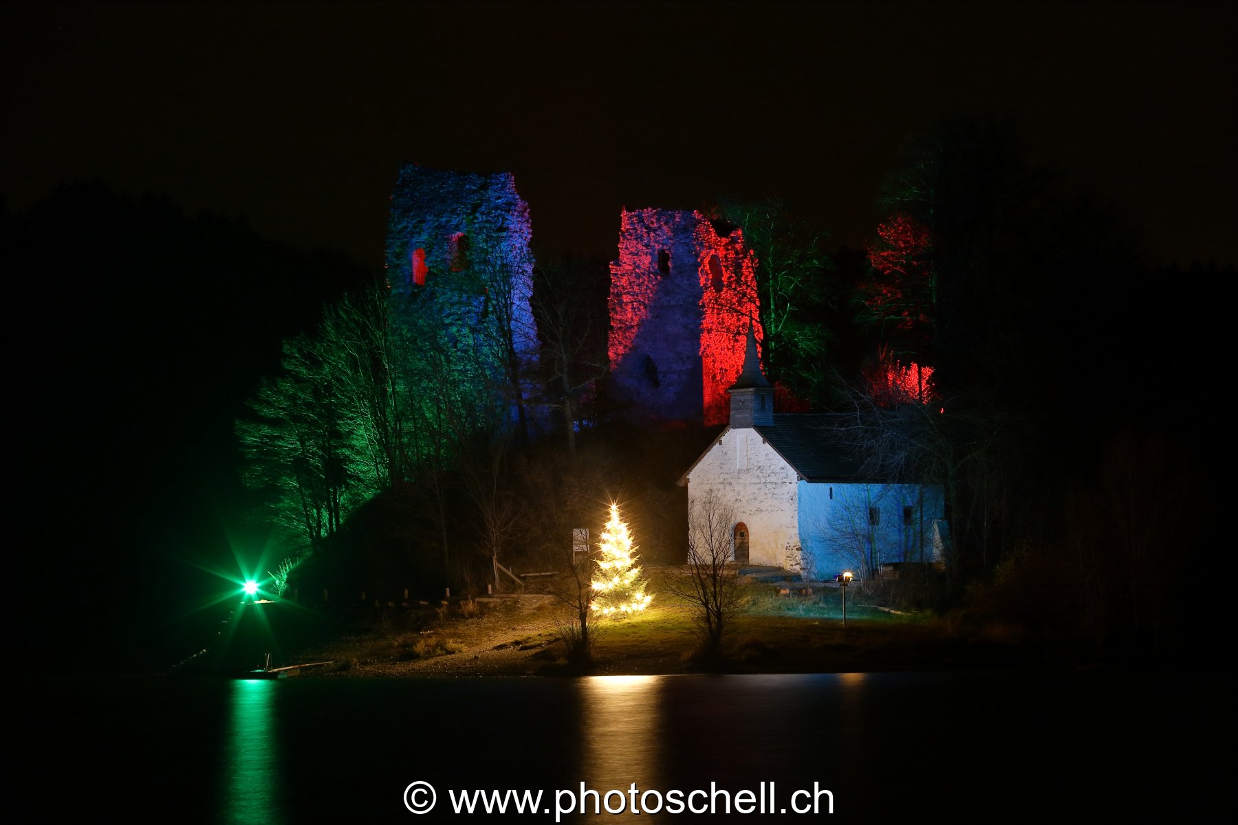 Chapelle de l'ile d'Ogoz la nuit