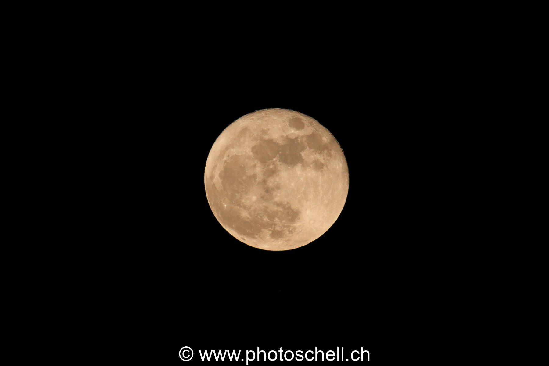 Lune rousse