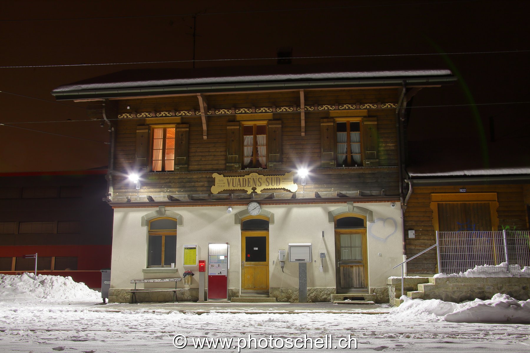 La gare de Vuadens la nuit