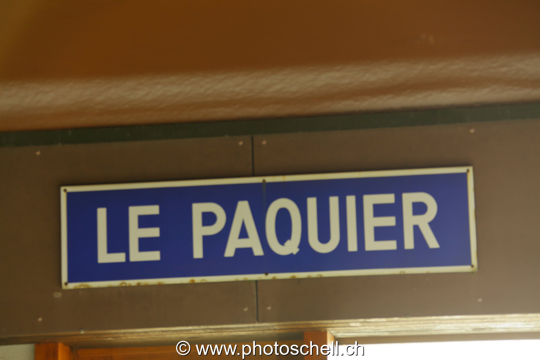 La nouvelle gare du Pâquier