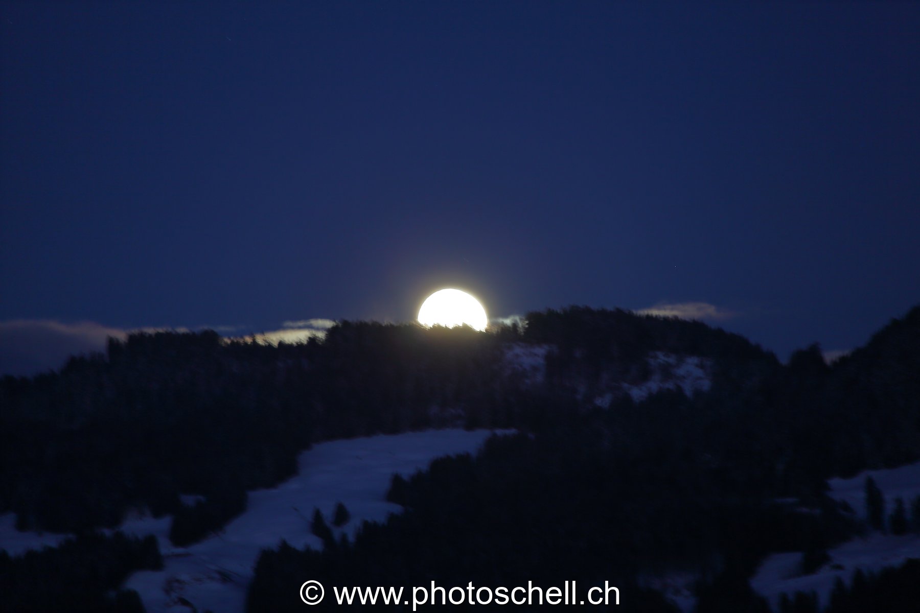 Lever de lune sur la Berra