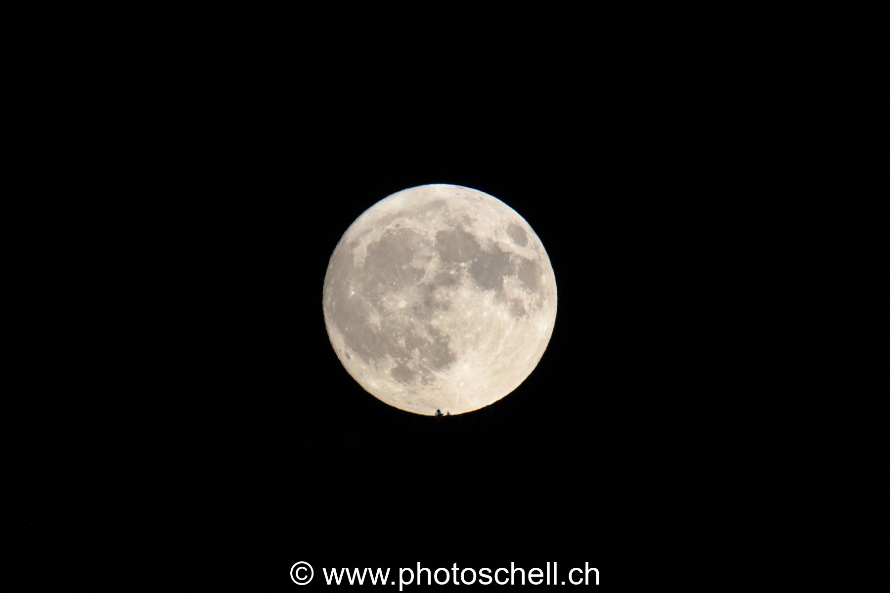 Lever de pleine lune