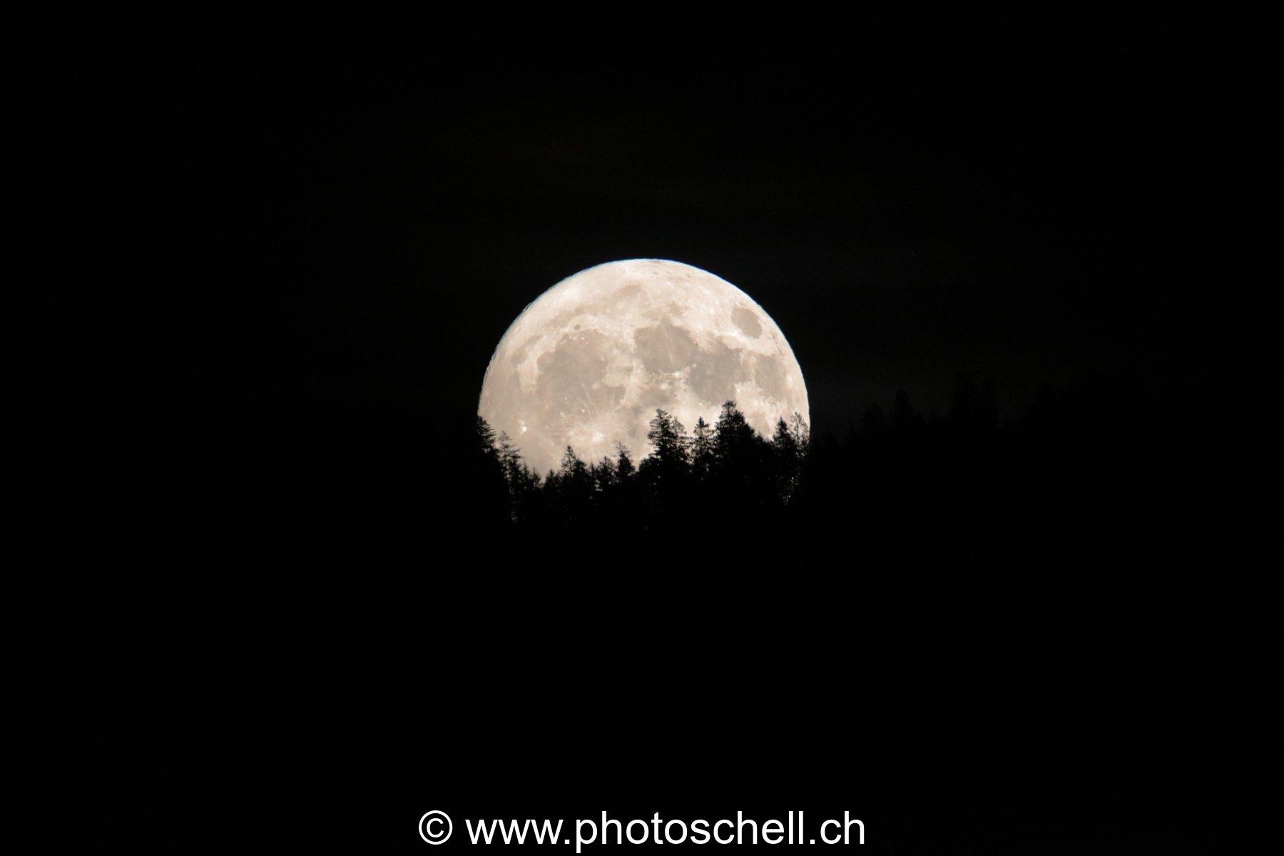 Lever de pleine lune