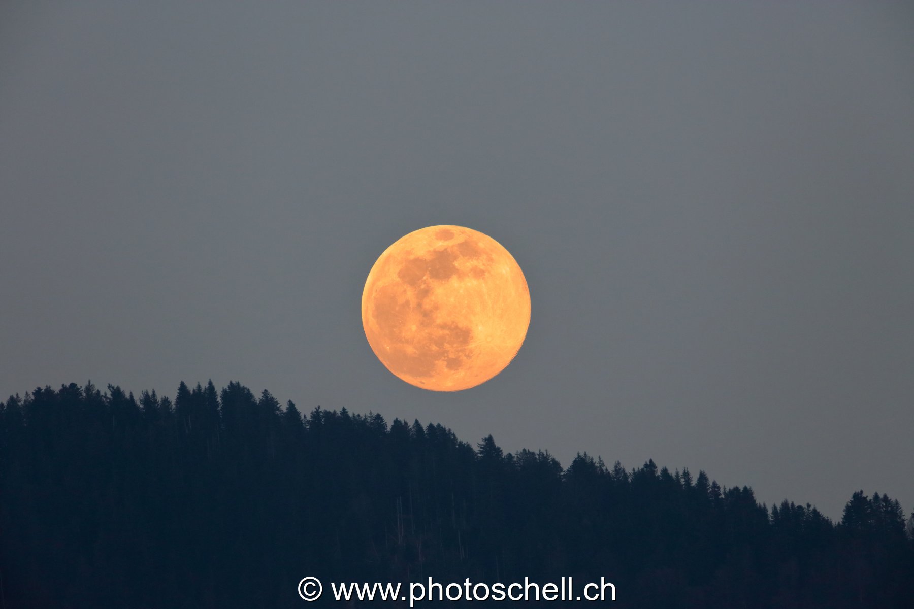 Lever de pleine lune